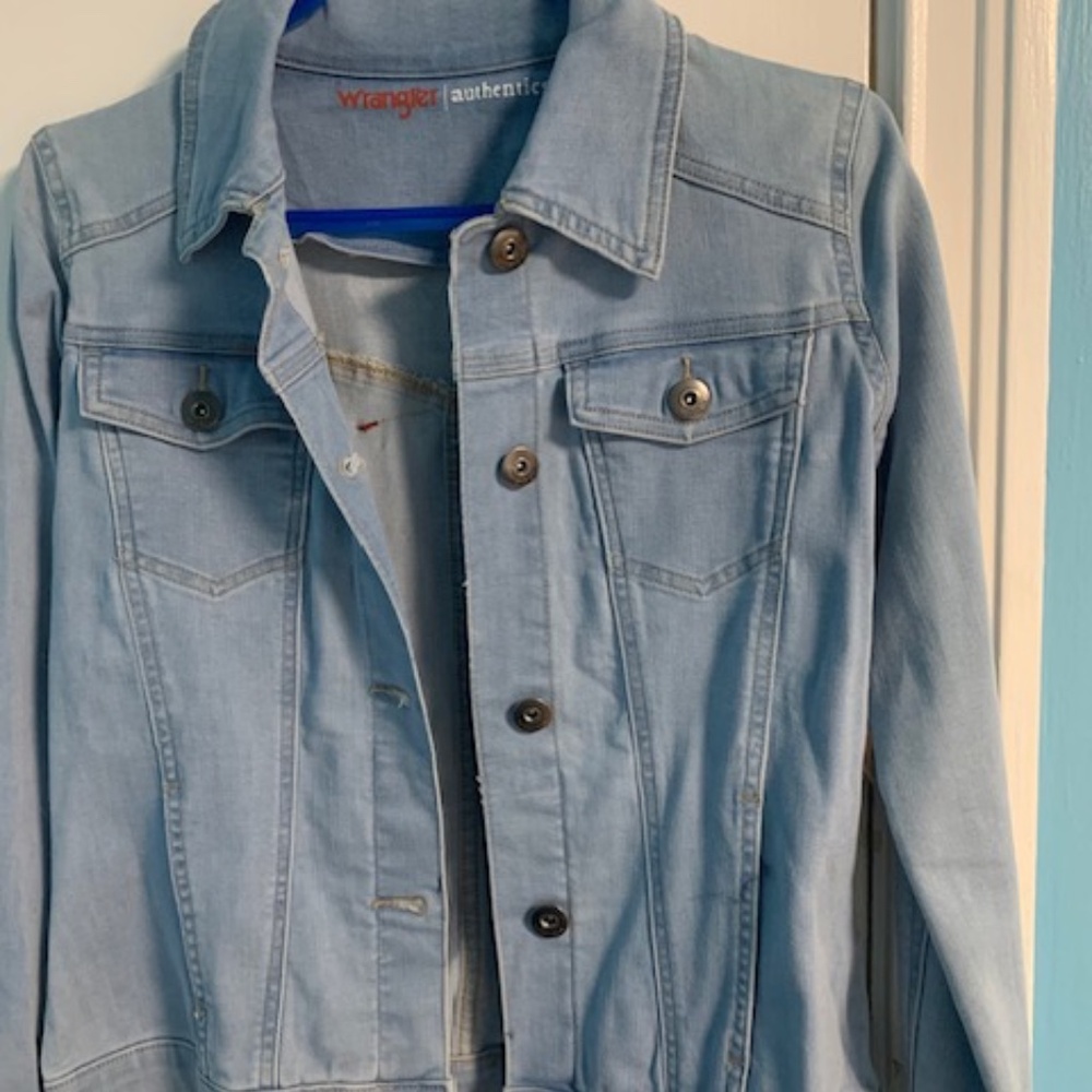 Wrangler vintage light wash jean jacket